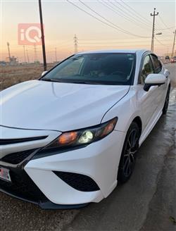 تۆیۆتا کامری